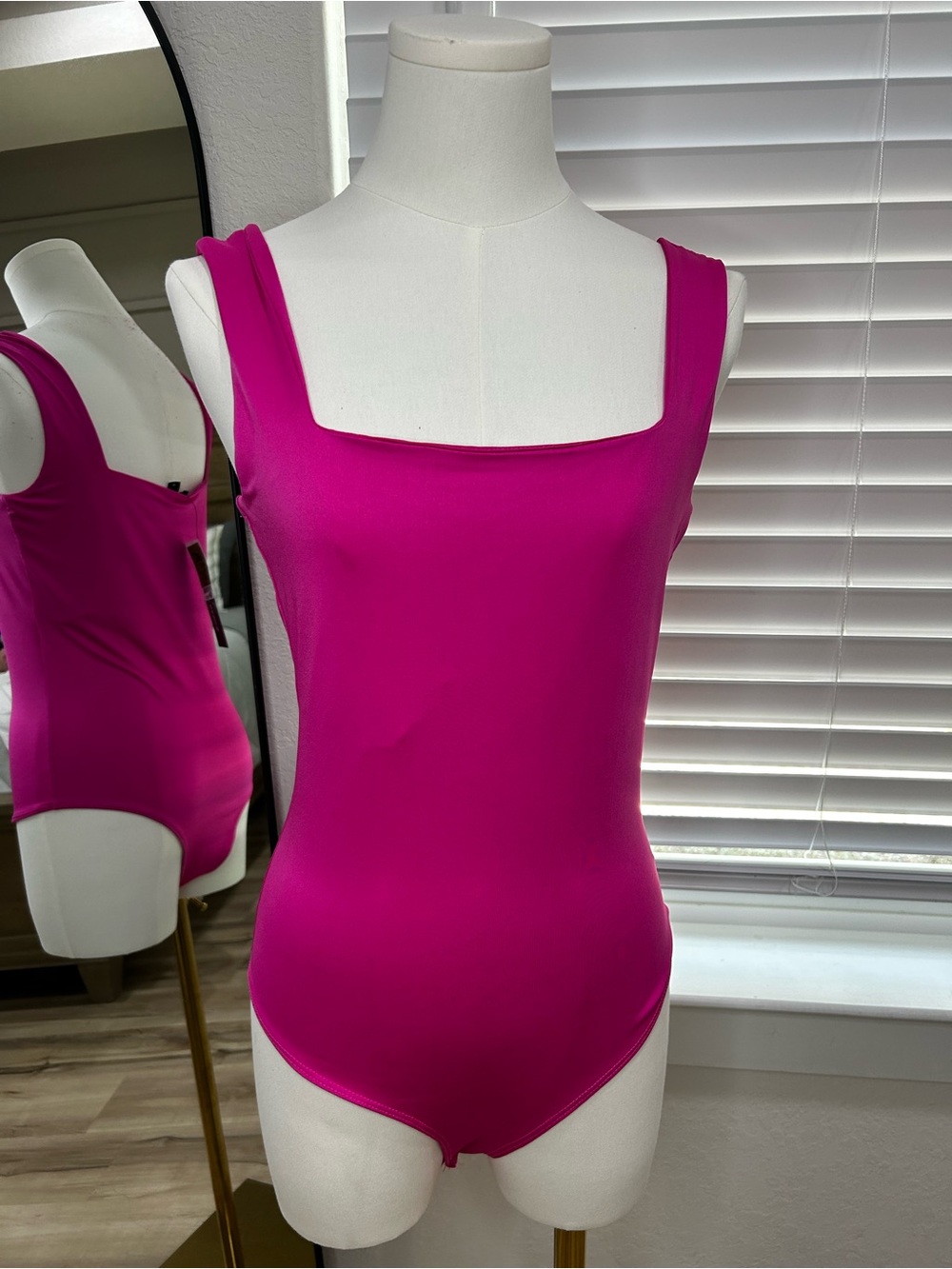 Source Unknown Fuchsia Square Neck Bodysuit